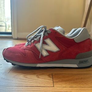 Men’s New Balance 
Classic 1300